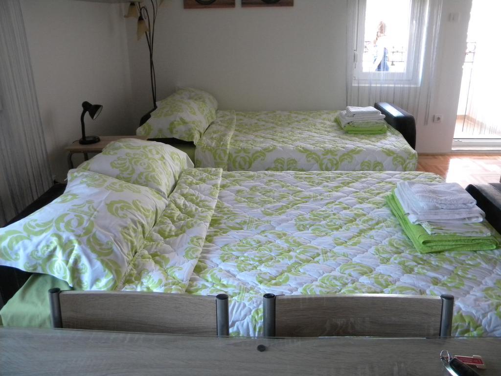 Apartment Srebrni Oblak Arandjelovac Exteriör bild