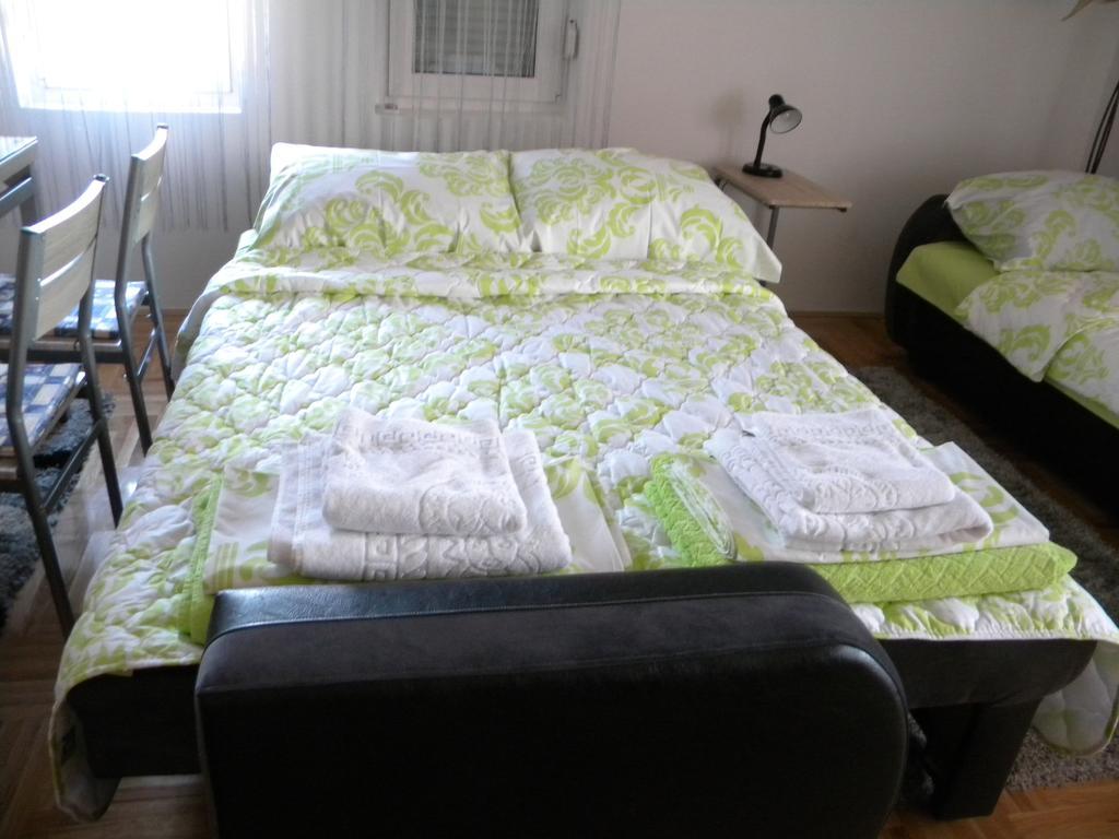 Apartment Srebrni Oblak Arandjelovac Exteriör bild
