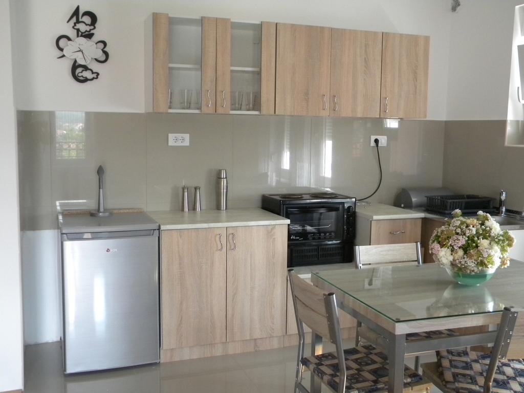 Apartment Srebrni Oblak Arandjelovac Exteriör bild